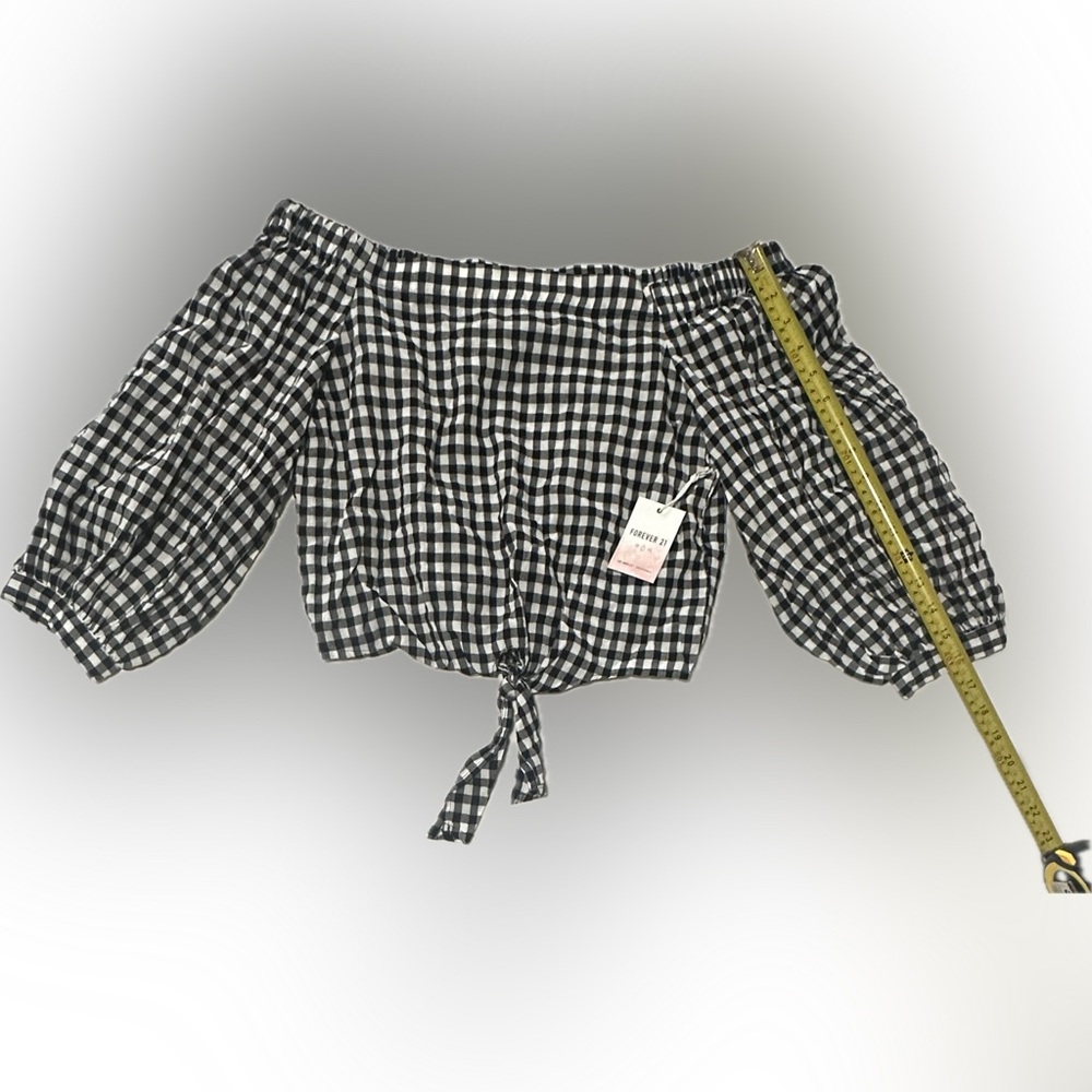 Forever 21 Cropped Buffalo Check Peasant Top w/Tie Front-Size Medium (NWT) - Picture 7 of 9